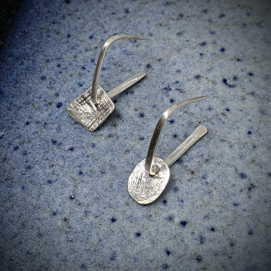 Anneaux asymetriques