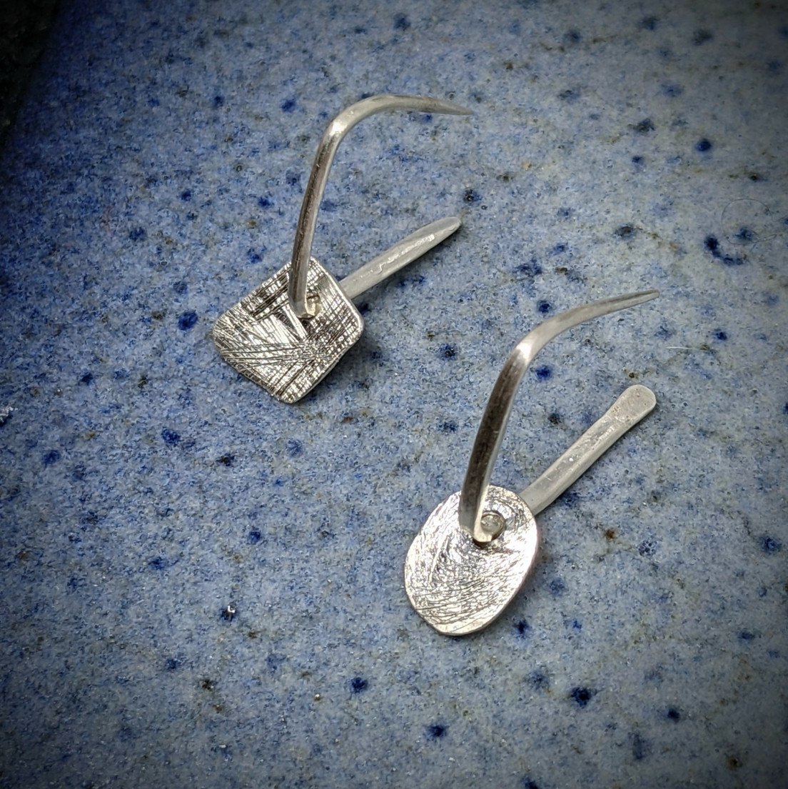 Anneaux asymetriques